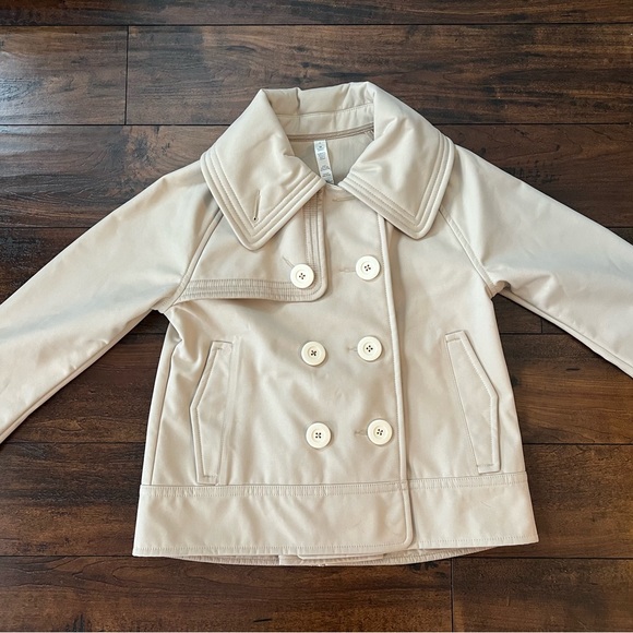 Lululemon Coco Softshell Jacket - Picture 4 of 8